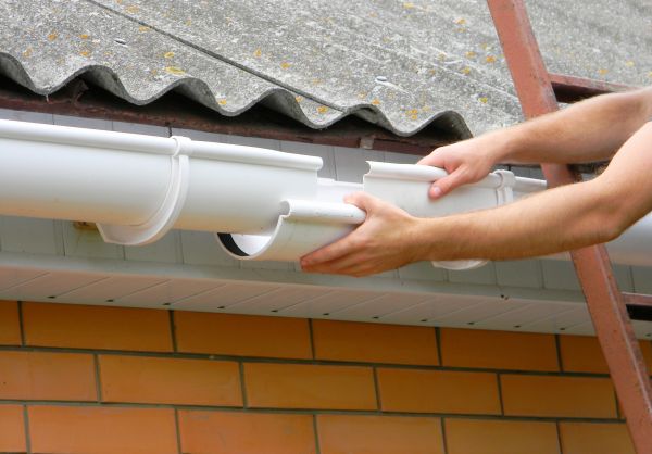 Cost of Gutter Hanging in Waynesville